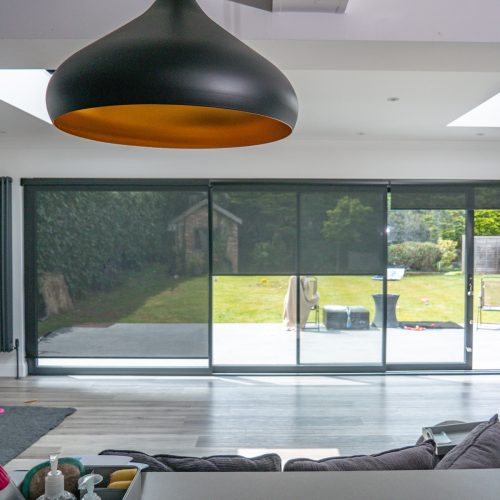 Screen roller blinds
